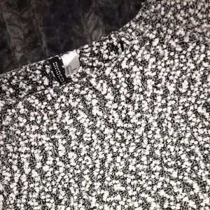 Cropped black & white top